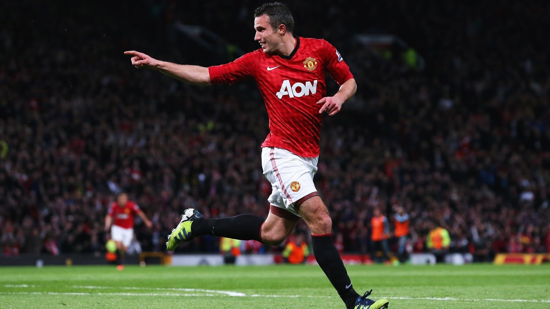 开云官网-东决关键战之夜，乔治大场面先生